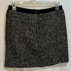 Ann Taylor LOFT Black and White Tweed Skirt - Size 8